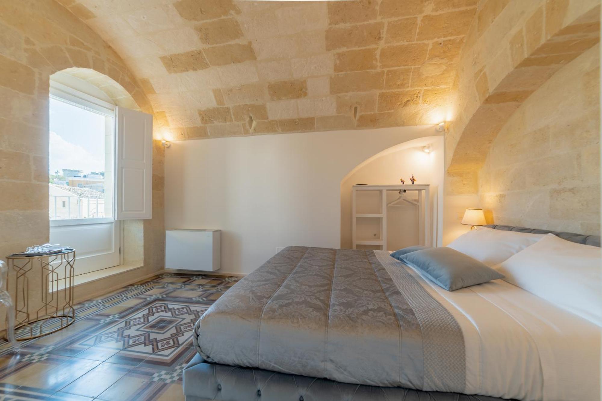 Palazzo Virgintino - Sassi Rooms Матера Номер фото
